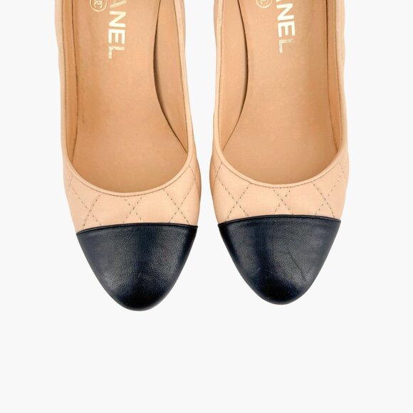 Chanel Quilted Cap Toe CC Pumps Size 36.5 US 5.5-6 Beige Black Low Heel Leather - Picture 3 of 14